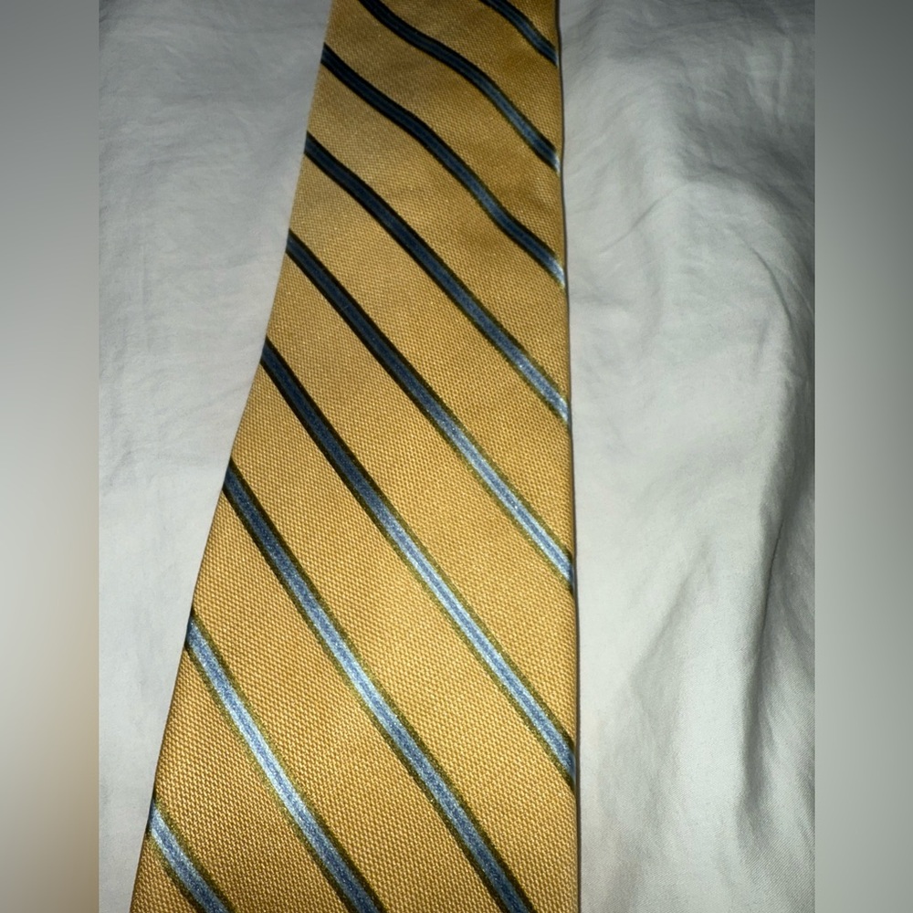 Gold striped Brooks Brothers Men’s Tie
